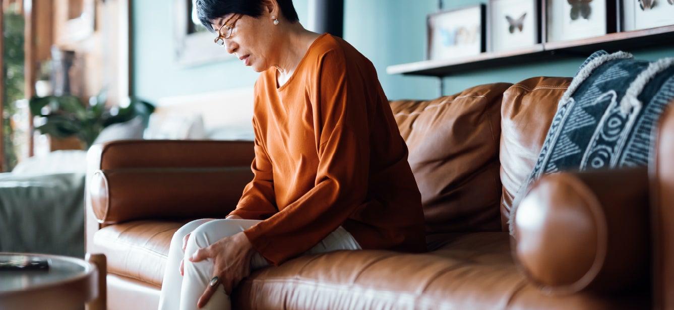 Family caregivers may find it hard to take care of their own health. Learn to recognize and manage caregiver stress symptoms that can harm physical health.